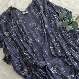 Navy & Cream Floral Kimono